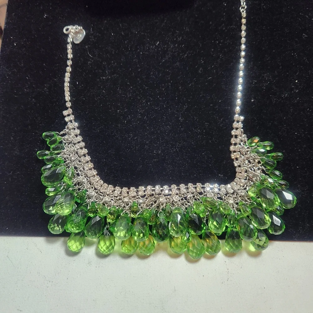 Scaasi Green Crystal Bib Necklace‎ Silver Tone Rhinestone Statement
